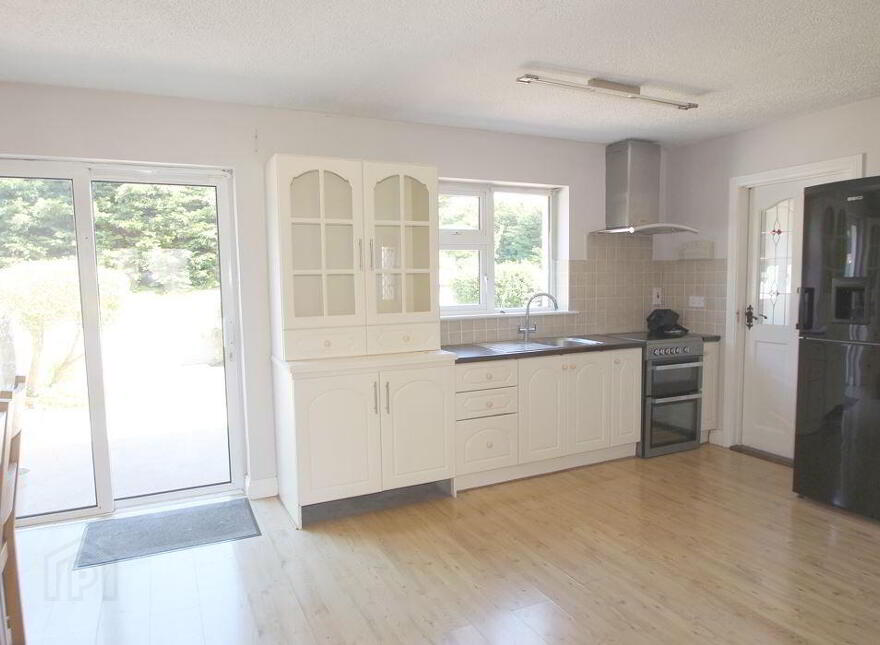 The Cedars, Hophill, Tullamore, R35HN27