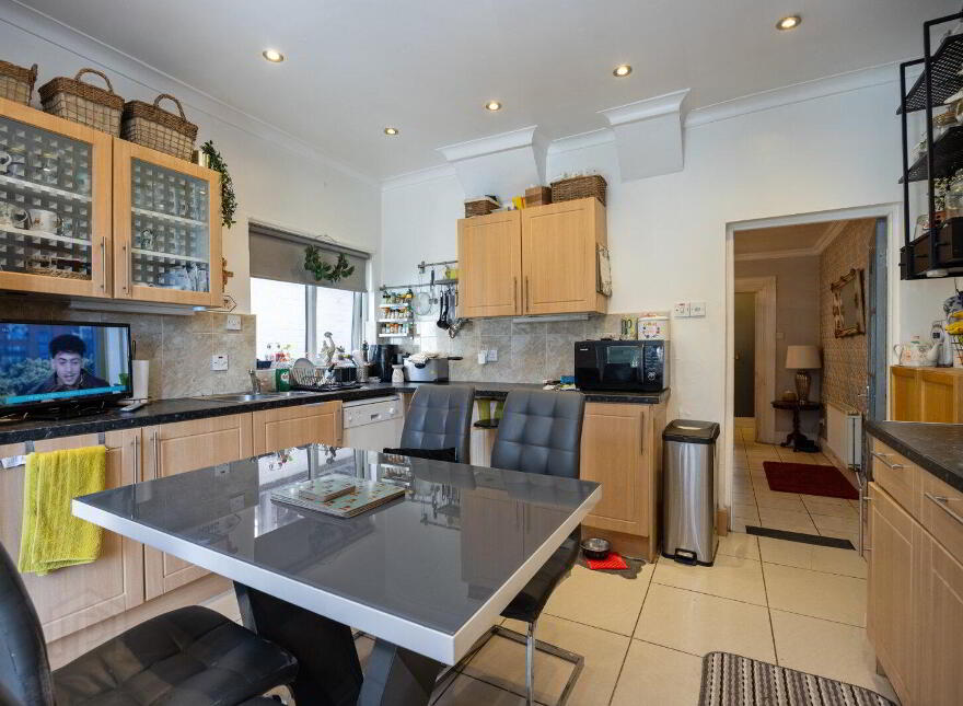 16 Cliftonville Road, Belfast, BT14 6JX