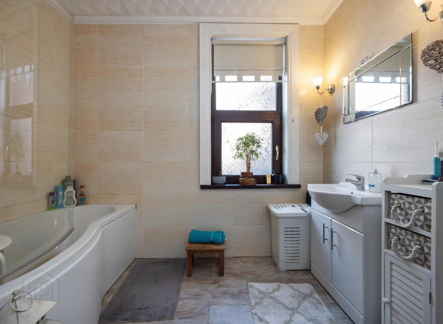 16 Cliftonville Road, Belfast, BT14 6JX