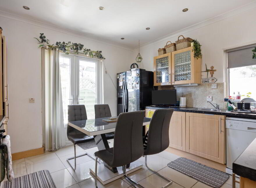 16 Cliftonville Road, Belfast, BT14 6JX