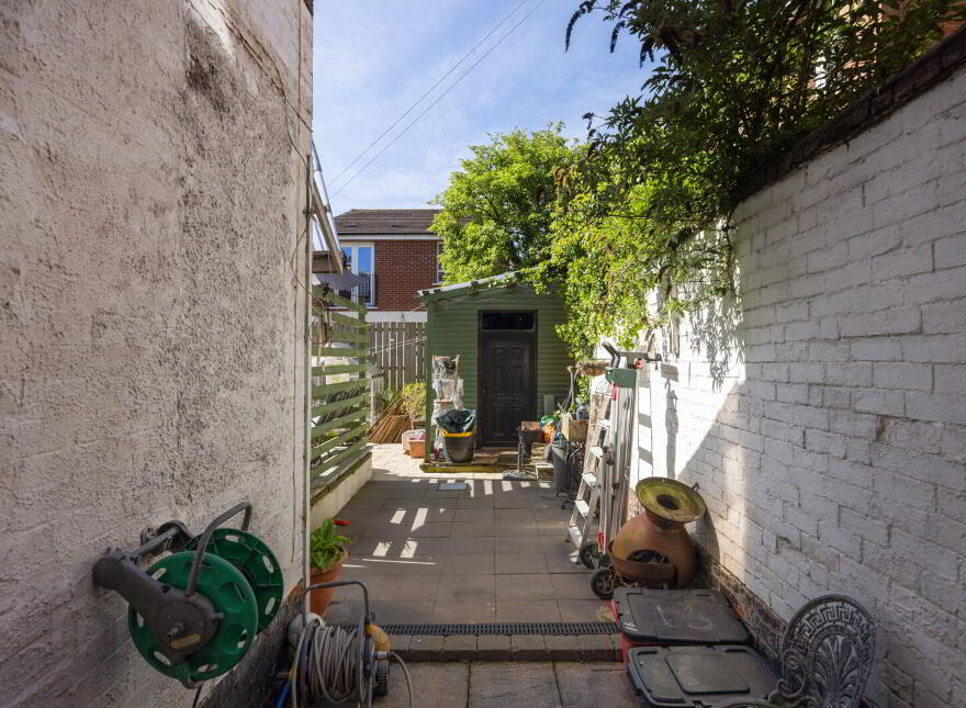 16 Cliftonville Road, Belfast, BT14 6JX