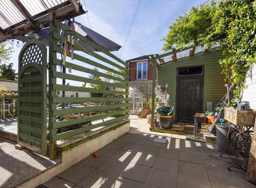 16 Cliftonville Road, Belfast, BT14 6JX