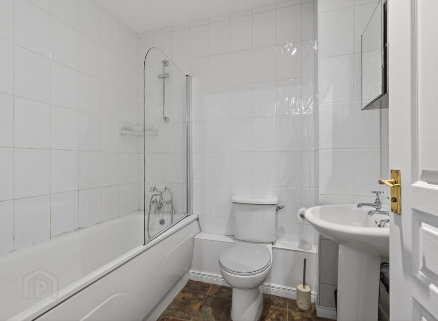 4 St Johns Wharf, Belfast, BT1 3LT