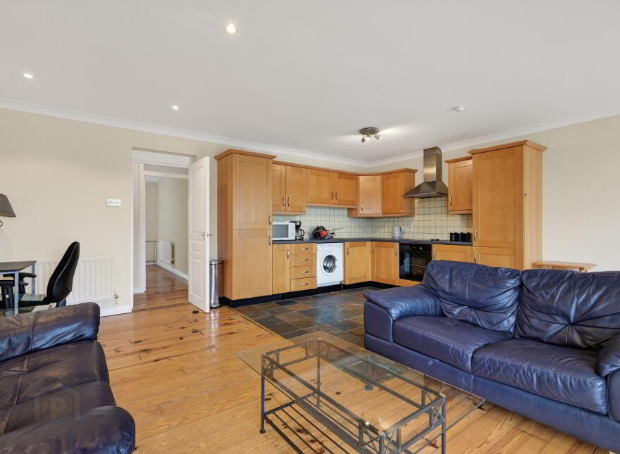 4 St Johns Wharf, Belfast, BT1 3LT