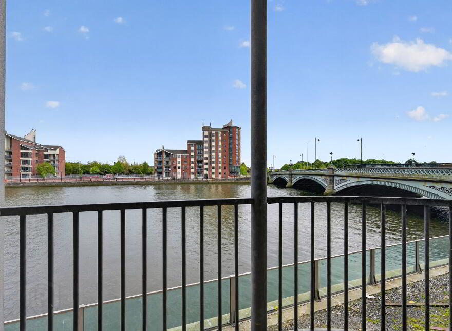 4 St Johns Wharf, Belfast, BT1 3LT