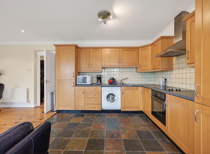 4 St Johns Wharf, Belfast, BT1 3LT