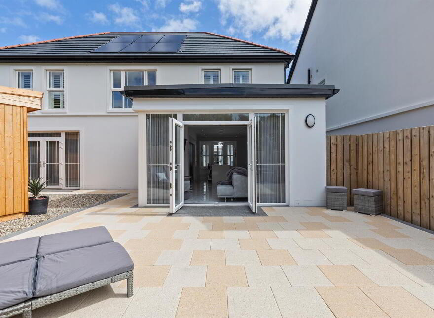 6 Brynmor Park, Newtownards, BT23 7JN