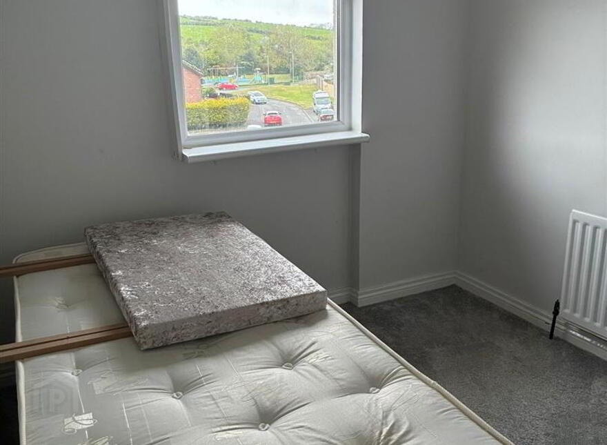 46 Hillfoot Crescent, Ballynahinch, BT24 8ET