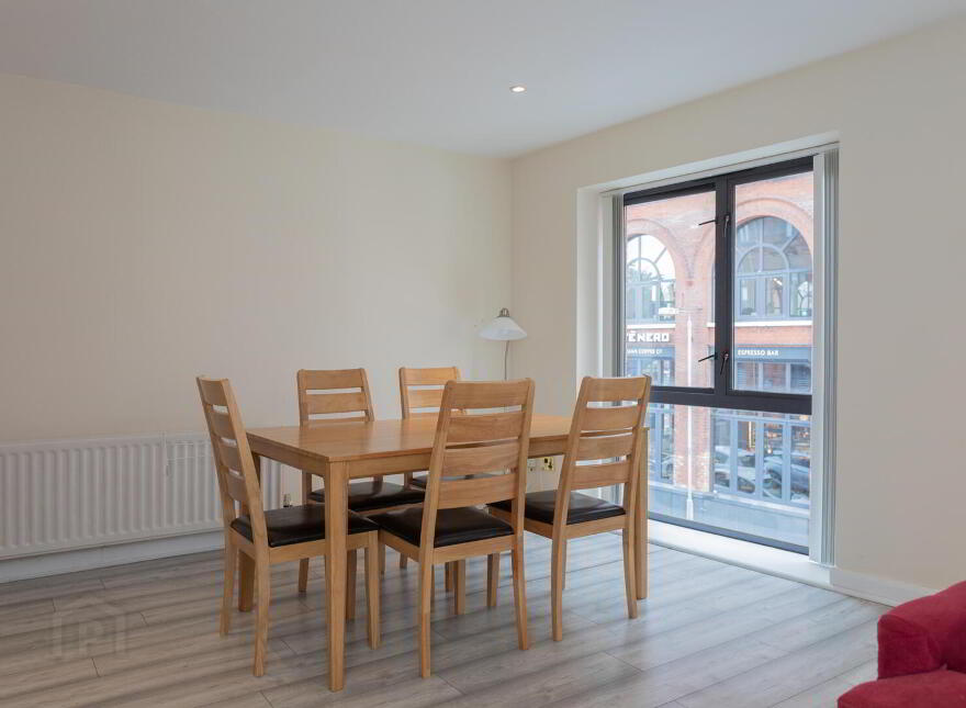 101 Lucas Building, Belfast, BT2 8HB