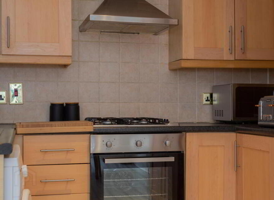101 Lucas Building, Belfast, BT2 8HB