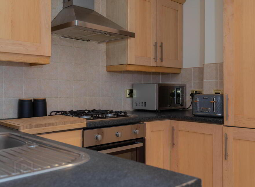 101 Lucas Building, Belfast, BT2 8HB