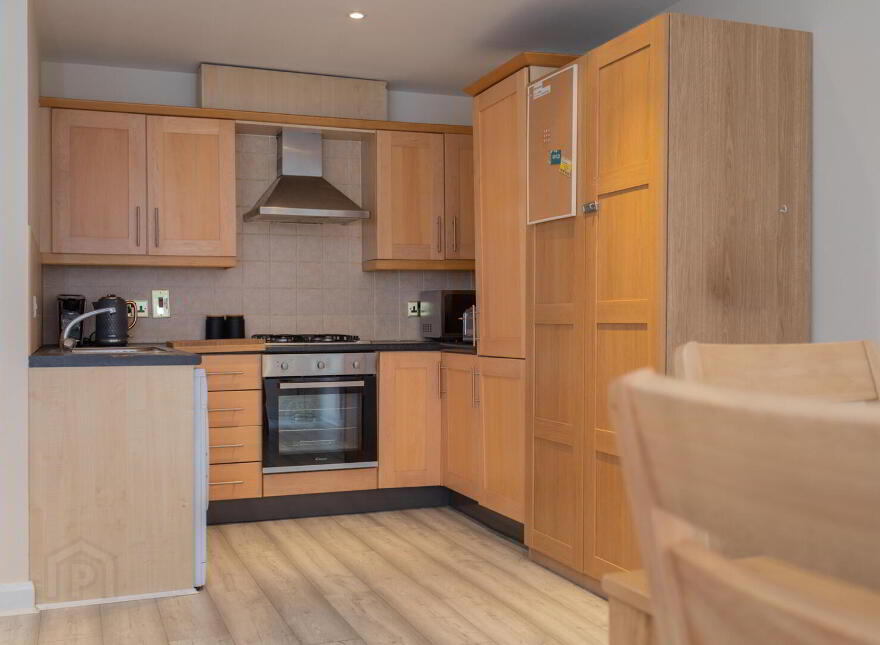 101 Lucas Building, Belfast, BT2 8HB