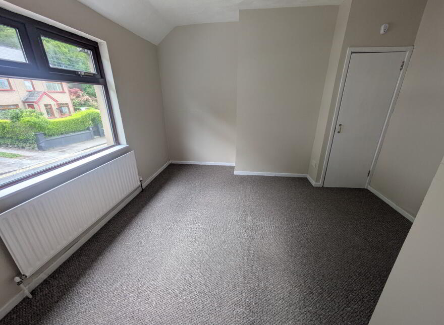 30 Bank Road, Larne, BT40 3AN