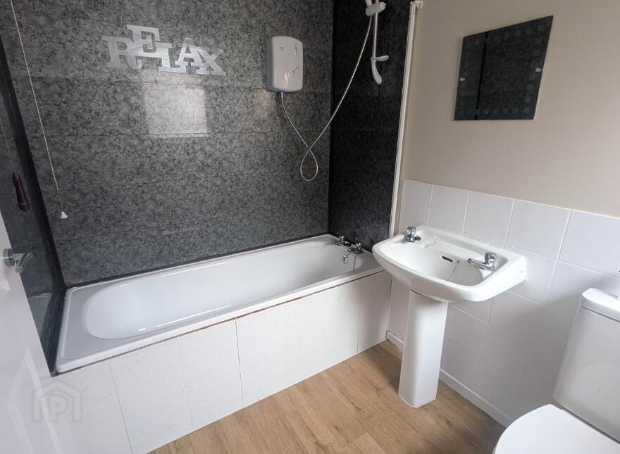 30 Bank Road, Larne, BT40 3AN