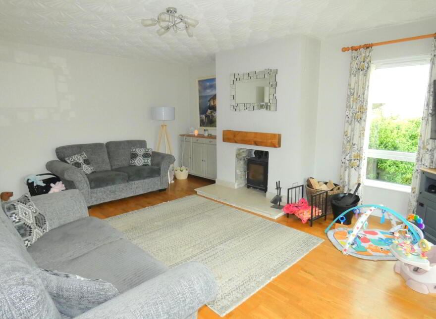 10 Castlehill Crescent, Ballymoney, BT53 6TL