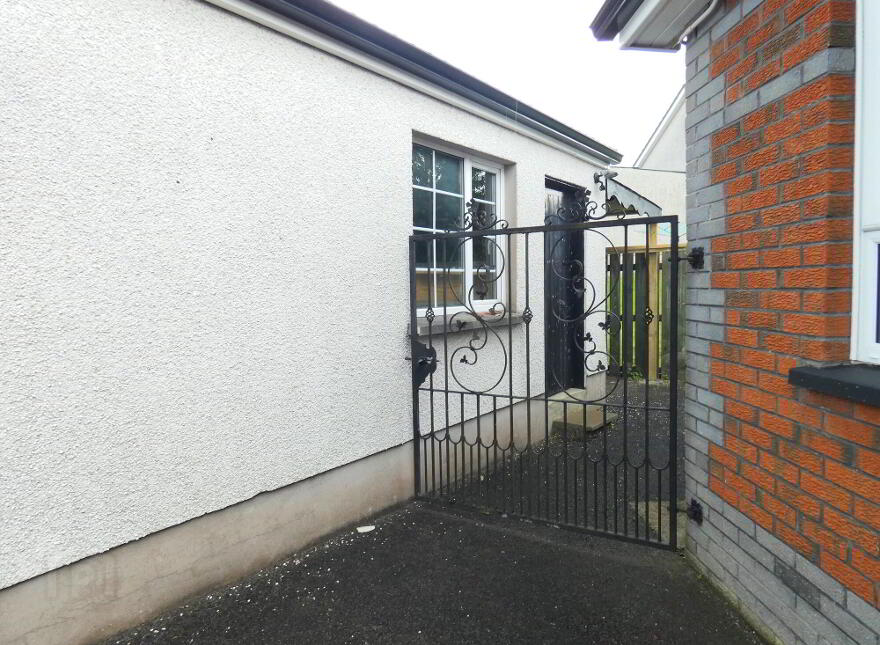 10 Castlehill Crescent, Ballymoney, BT53 6TL
