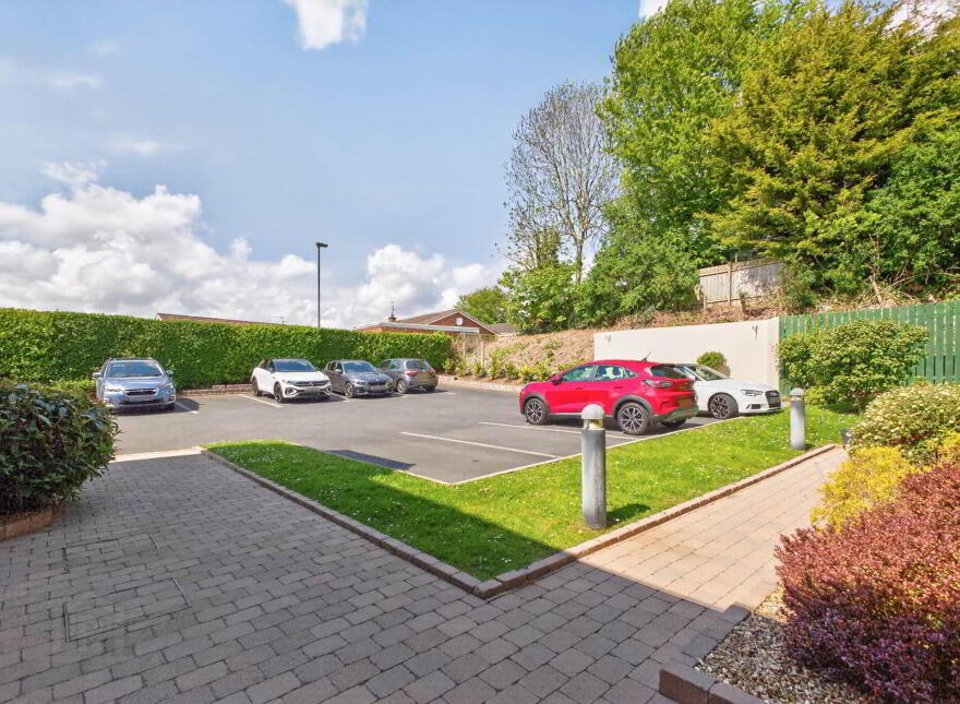 4 Thornleigh Mews, Lisburn, BT28 2PW