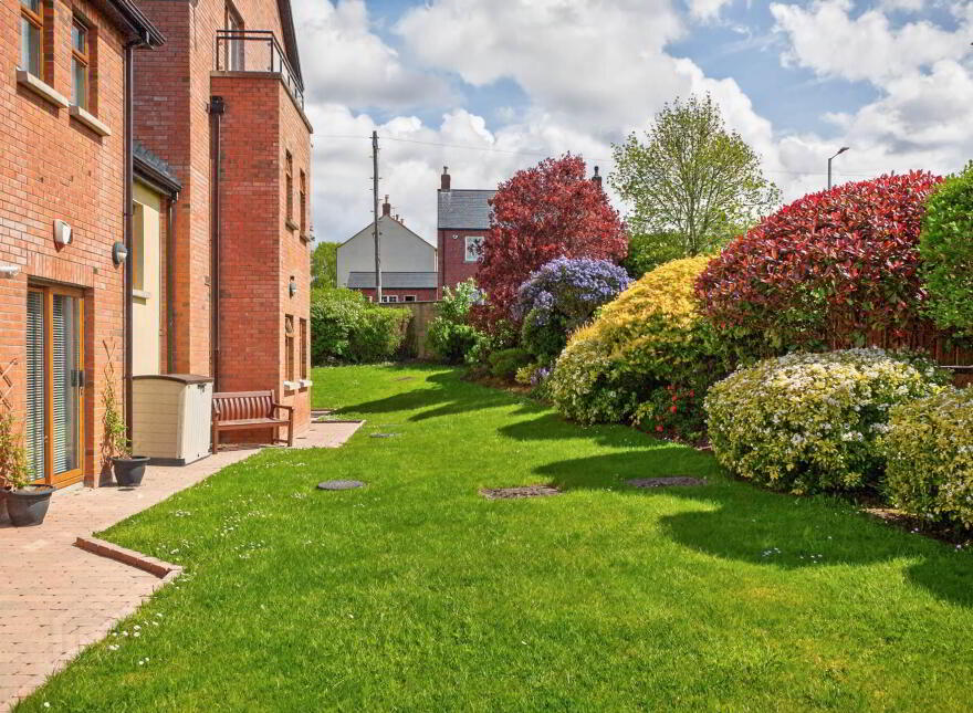 4 Thornleigh Mews, Lisburn, BT28 2PW