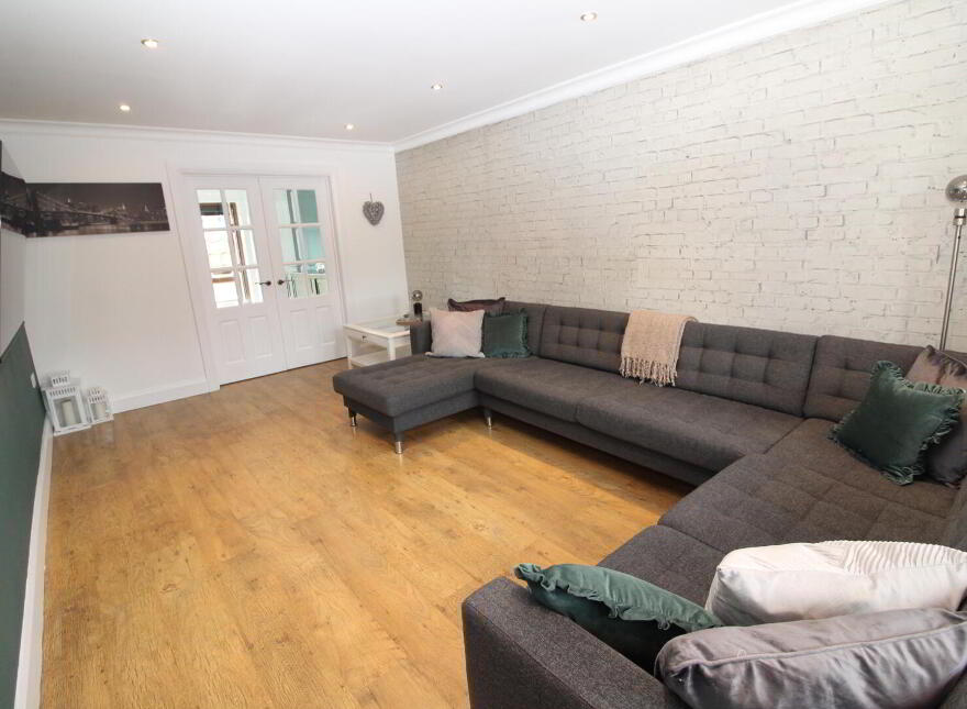 8 Laurelhill, Newtownabbey, BT36 5SZ