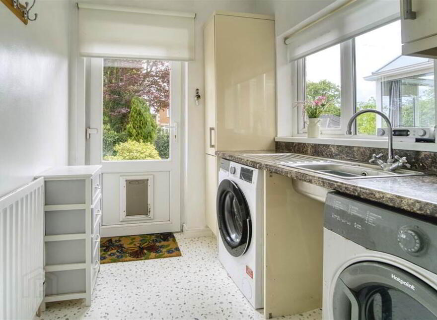23 Coolsara Park, Lisburn, BT28 3BG