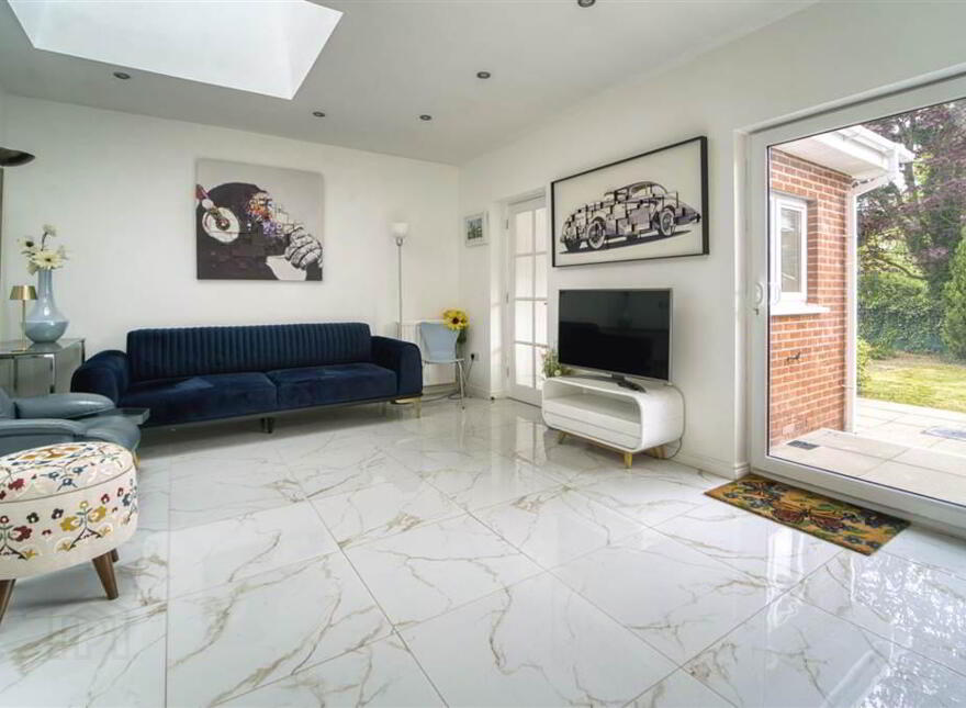 23 Coolsara Park, Lisburn, BT28 3BG