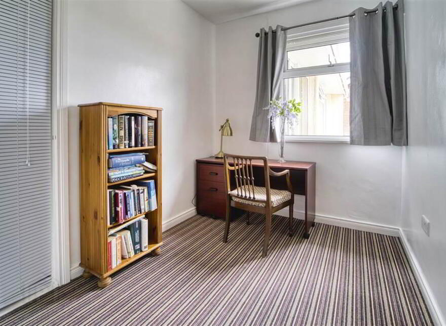 23 Coolsara Park, Lisburn, BT28 3BG