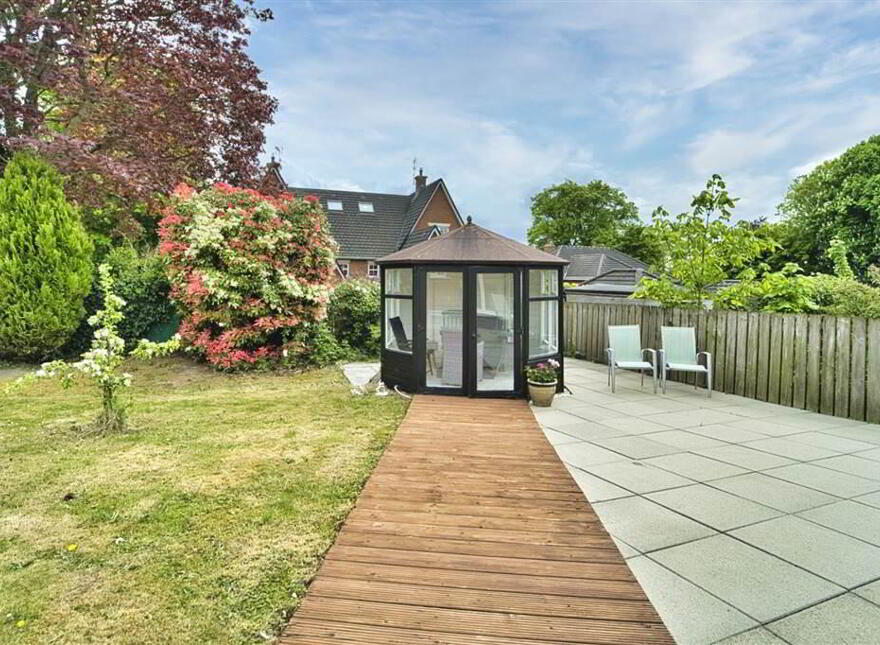23 Coolsara Park, Lisburn, BT28 3BG