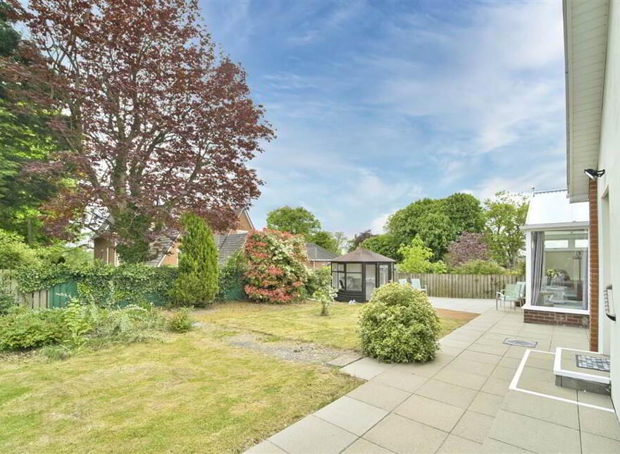 23 Coolsara Park, Lisburn, BT28 3BG