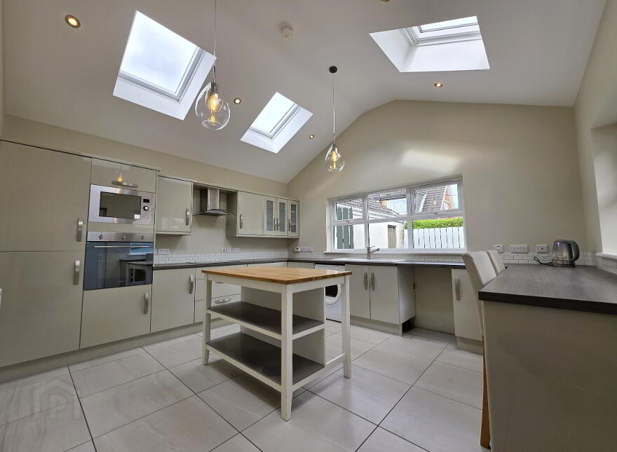 72 Quarterlands Road, Drumbeg, Belfast, BT17 9LN
