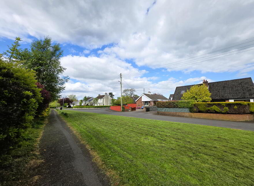 72 Quarterlands Road, Drumbeg, Belfast, BT17 9LN