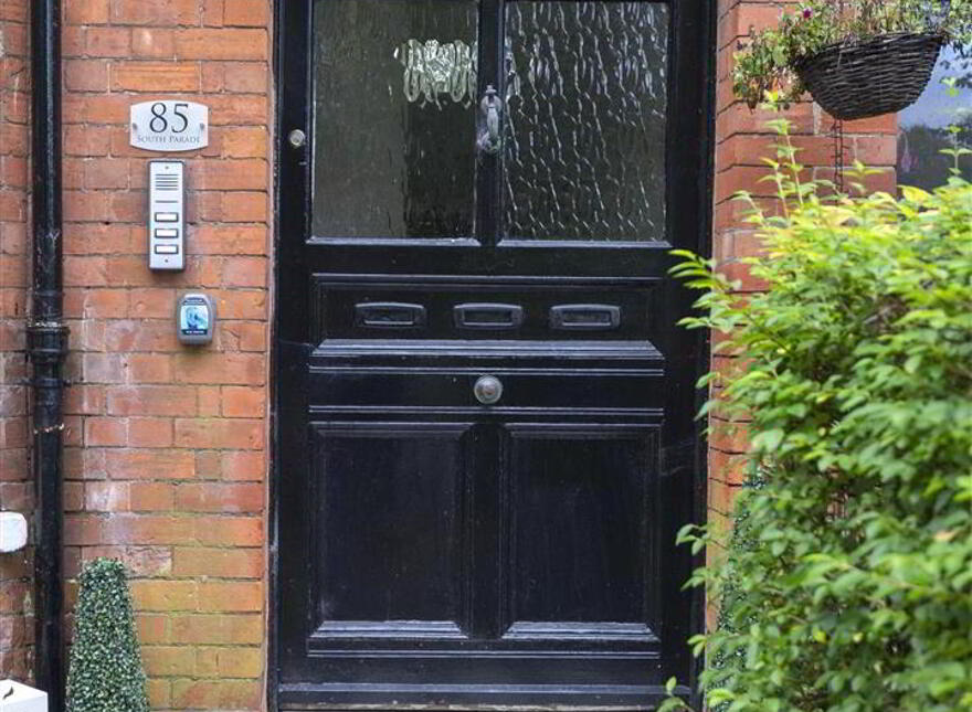 Ap 1, 85 South Parade, Belfast, BT7 2GN