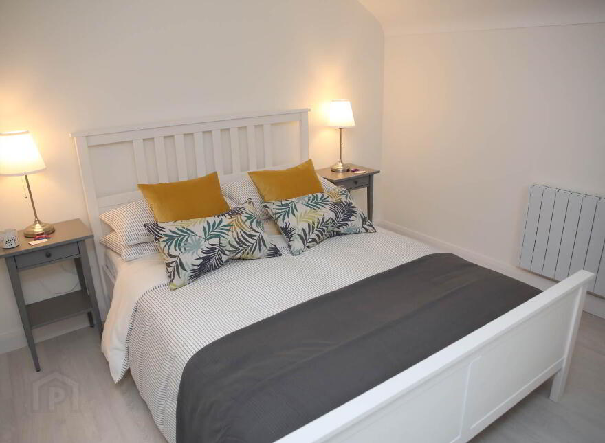Apartment 1 - 11 East Bridge St, Enniskillen, BT74 7BW