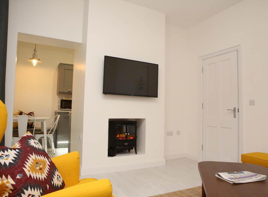 Apartment 2 - 11 East Bridge St, Enniskillen, BT74 7BW