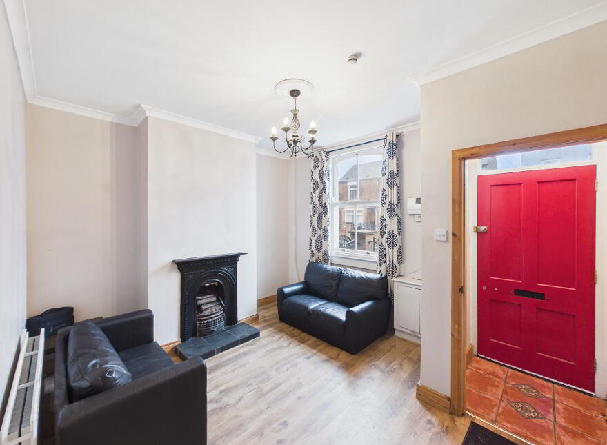 38 Sunnyside Street, Belfast, BT7 3EX