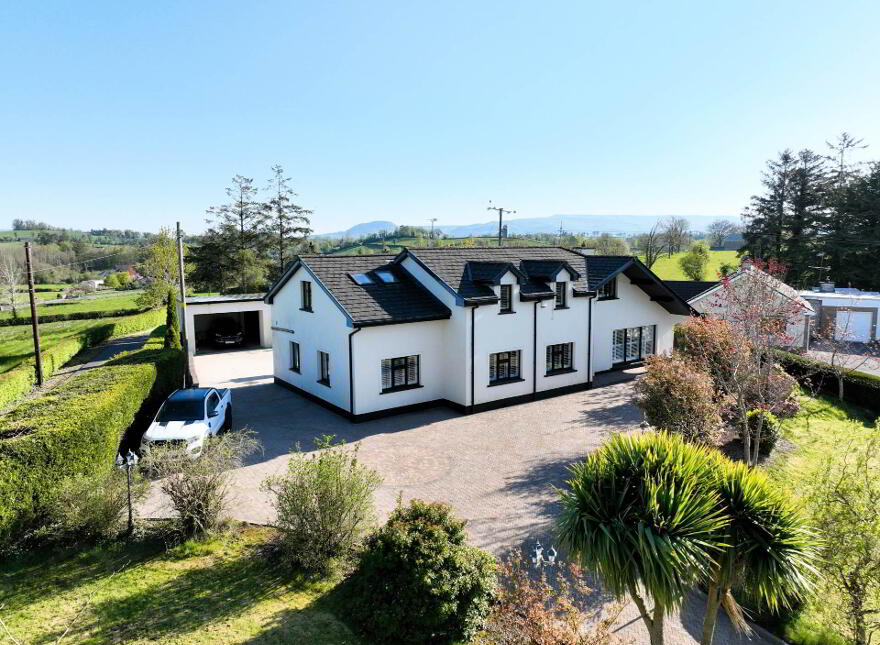 75 Oakfield Road, Enniskillen, BT92 2GN