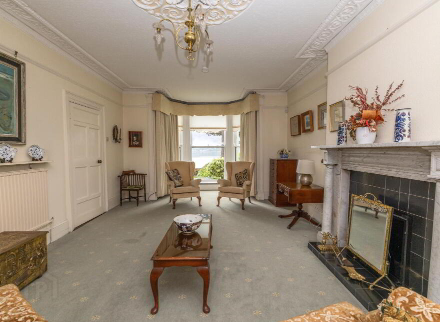 37 Seaview, Warrenpoint, Newry, BT34 3NJ