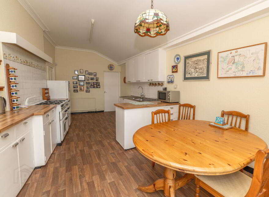 37 Seaview, Warrenpoint, Newry, BT34 3NJ