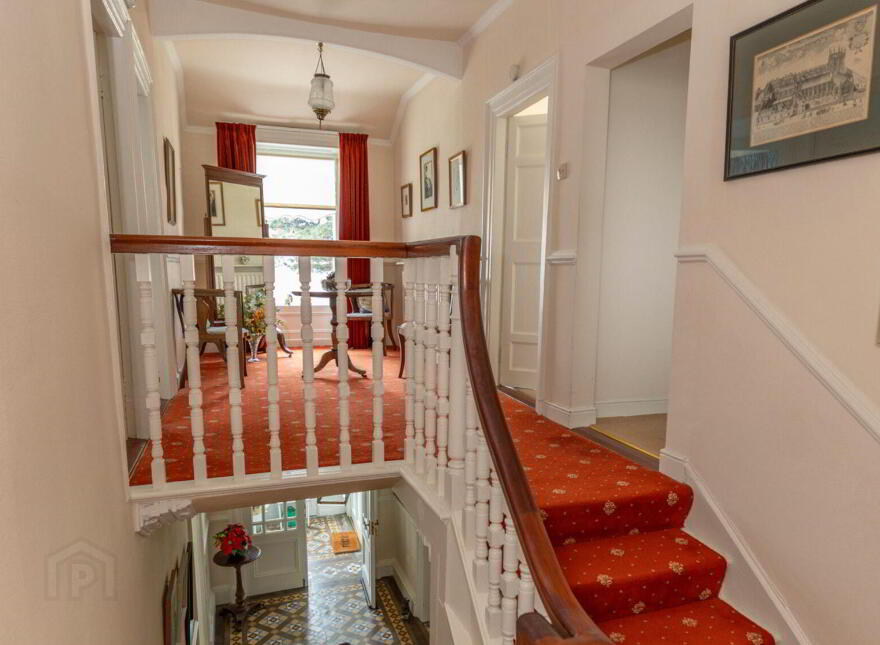 37 Seaview, Warrenpoint, Newry, BT34 3NJ