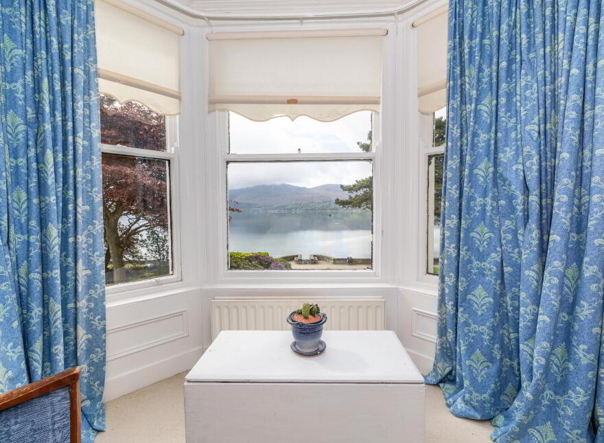 37 Seaview, Warrenpoint, Newry, BT34 3NJ