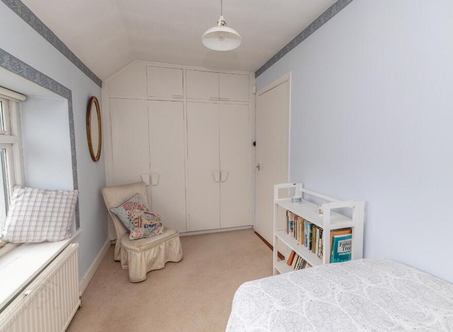 37 Seaview, Warrenpoint, Newry, BT34 3NJ