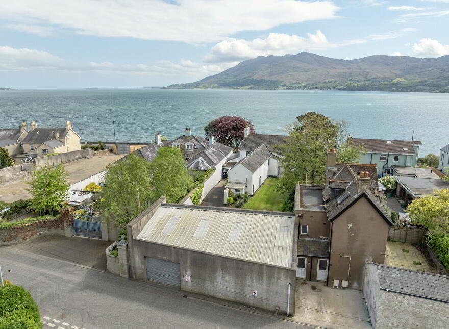 37 Seaview, Warrenpoint, Newry, BT34 3NJ