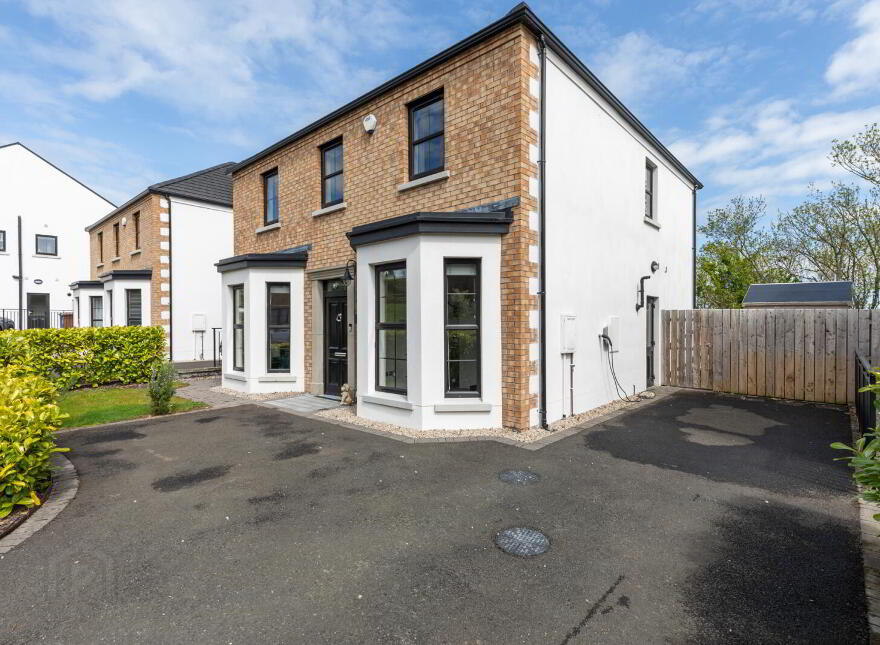 21 Scrabo Heights, Newtownards, BT23 4AG