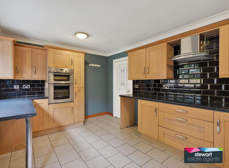 12 Arindale, Maghaberry, Lisburn, BT67 0SY