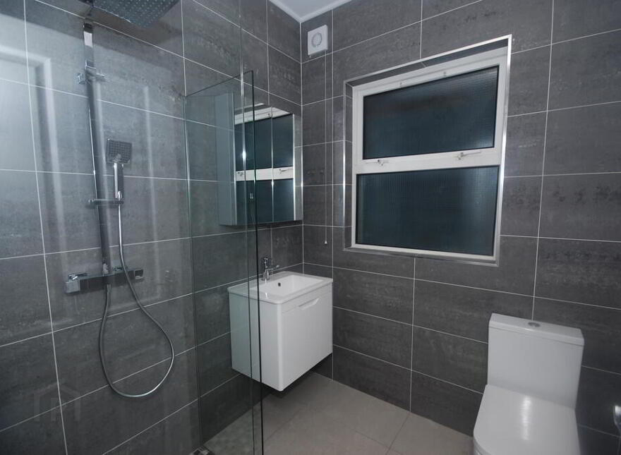 45 Ulsterville Avenue, Lisburn Road, Belfast, BT9 7AT