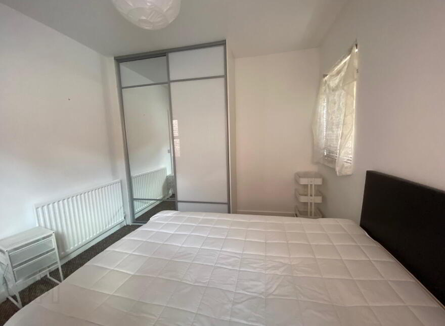 45 Ulsterville Avenue, Lisburn Road, Belfast, BT9 7AT