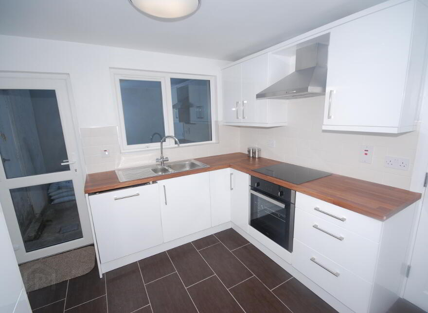 45 Ulsterville Avenue, Lisburn Road, Belfast, BT9 7AT