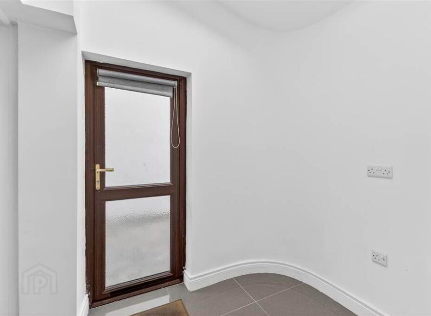 1 Laganvale Street, Stranmillis, Belfast, BT9 5FR