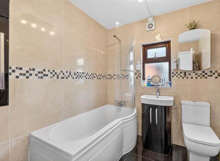 1 Laganvale Street, Stranmillis, Belfast, BT9 5FR