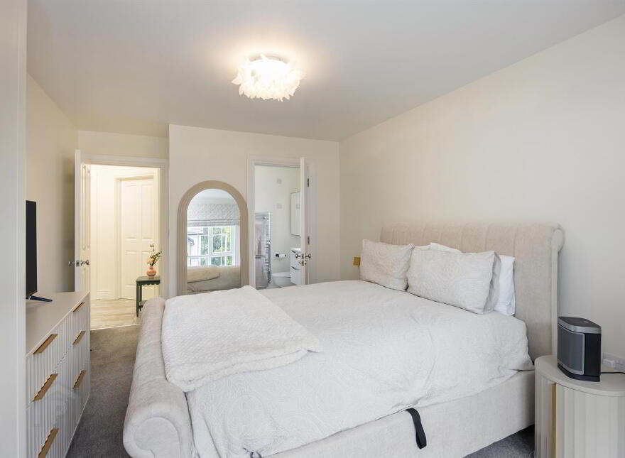 Apt 4 Ebrington Hall, 149E Upper Newtownards Road, Belfast, BT4 3HX
