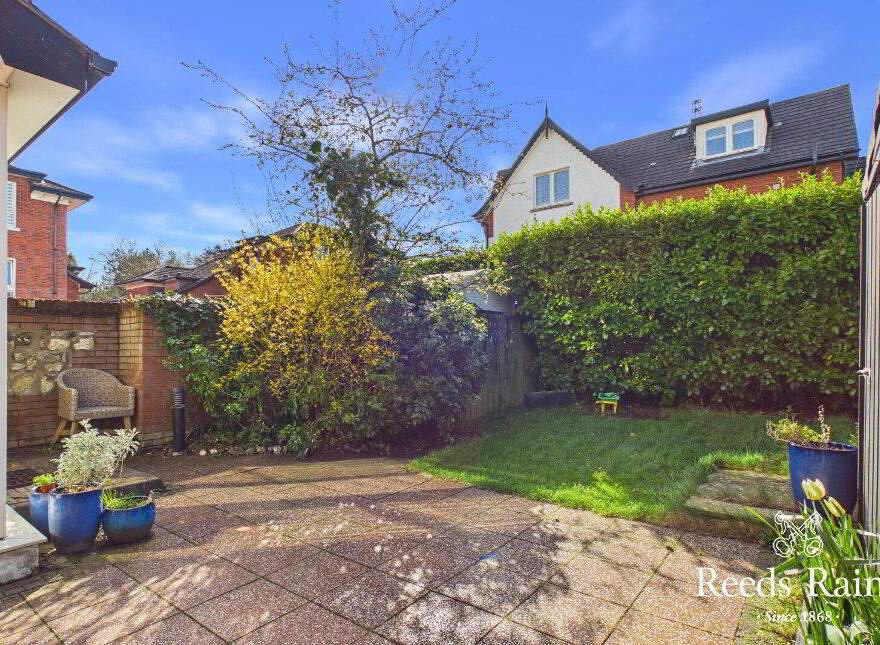 1 Burghley Mews, Belfast, BT5 7GX